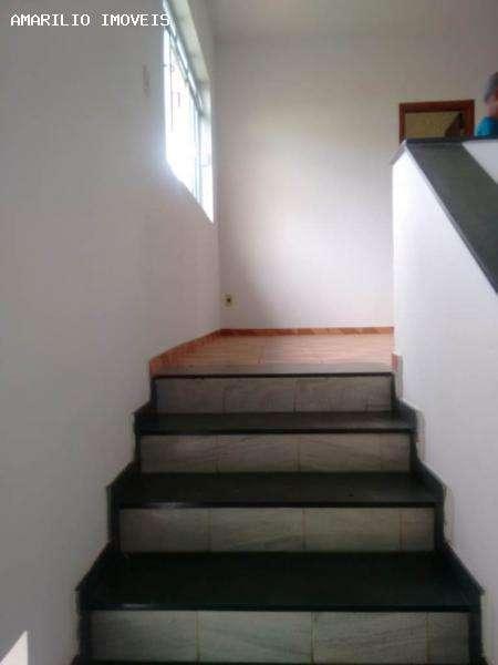 Casa à venda com 2 quartos, 300m² - Foto 4