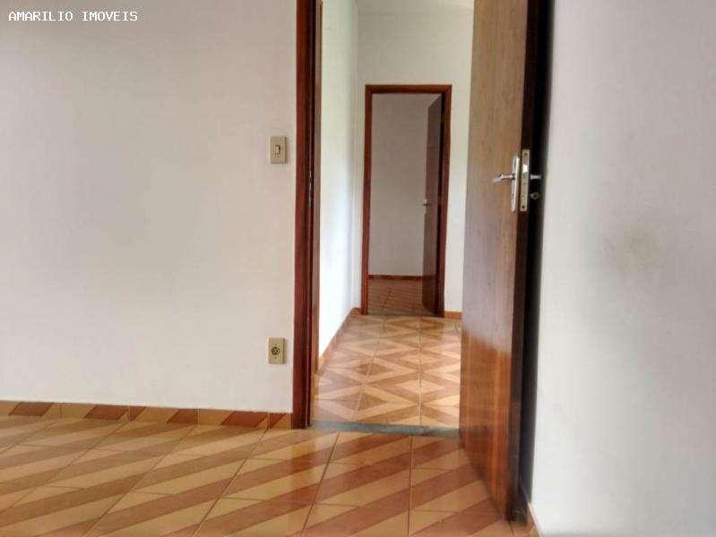 Casa à venda com 2 quartos, 300m² - Foto 9