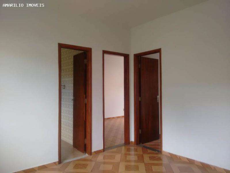 Casa à venda com 2 quartos, 300m² - Foto 10