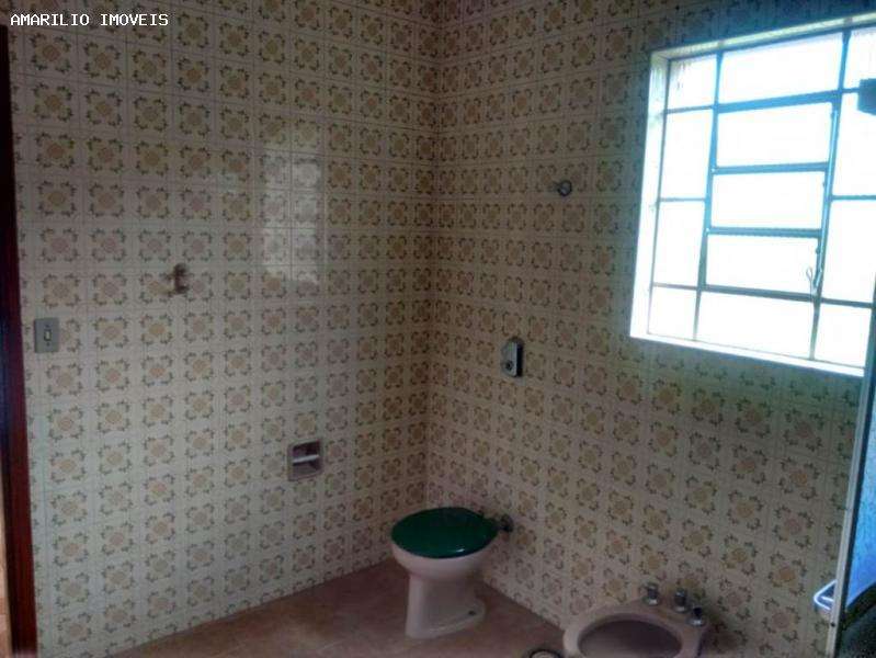 Casa à venda com 2 quartos, 300m² - Foto 14
