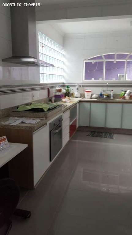 Casa, 2 quartos, 227 m² - Foto 9