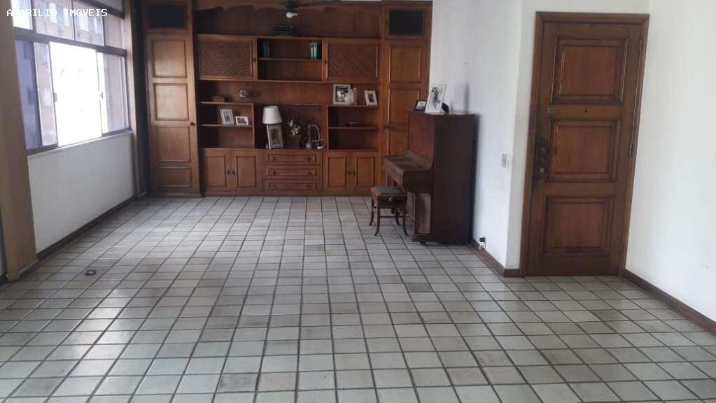 Apartamento, 3 quartos, 233 m² - Foto 2