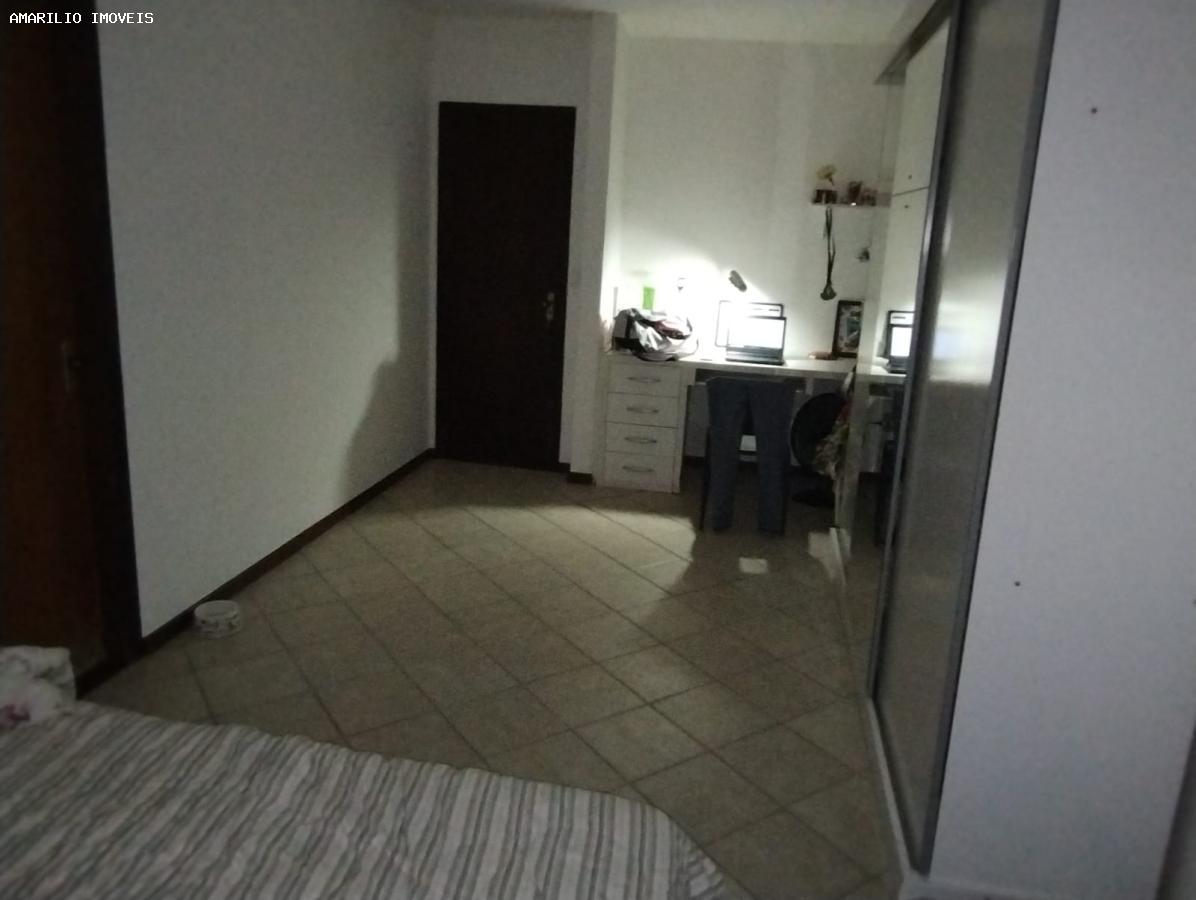 Casa, 4 quartos, 250 m² - Foto 11