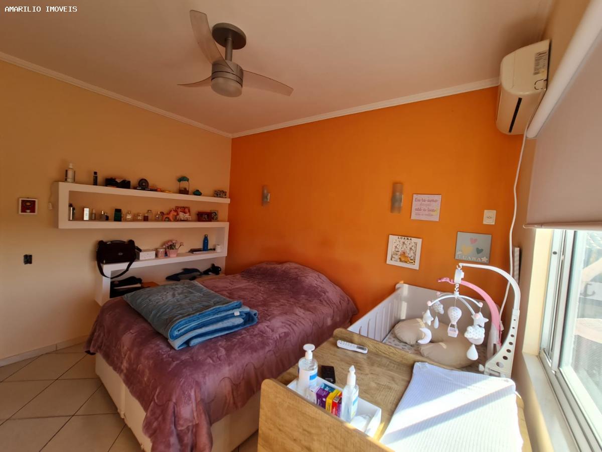 Casa, 5 quartos, 220 m² - Foto 14