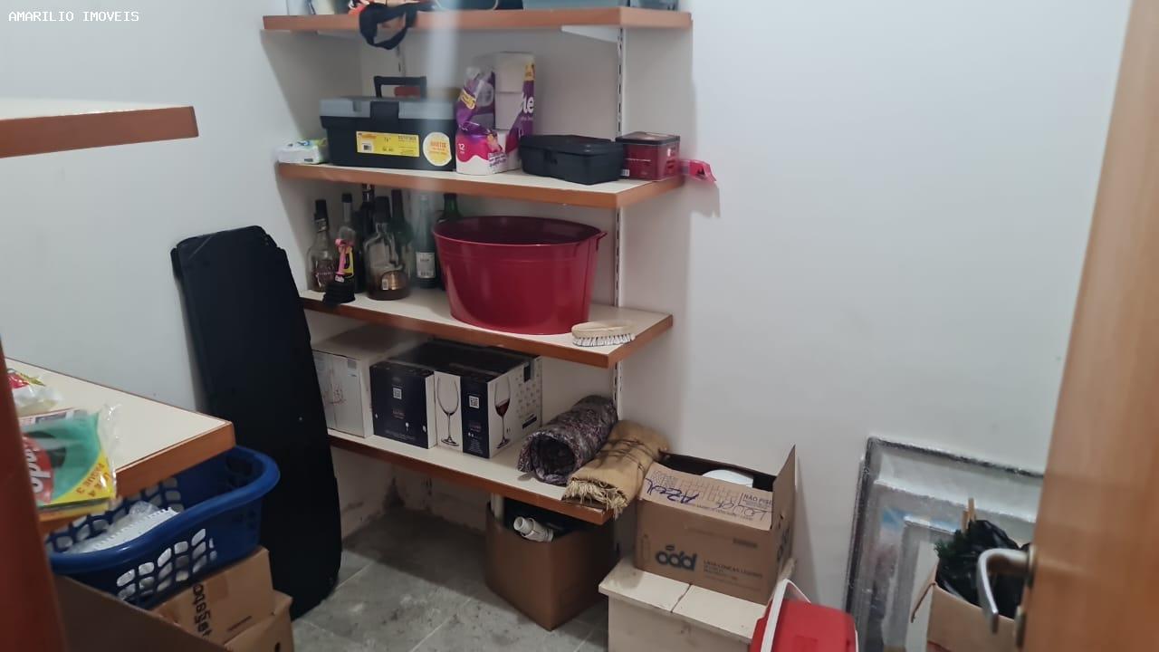 Casa, 3 quartos, 230 m² - Foto 11