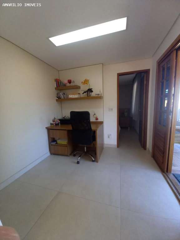 Casa, 3 quartos, 217 m² - Foto 23