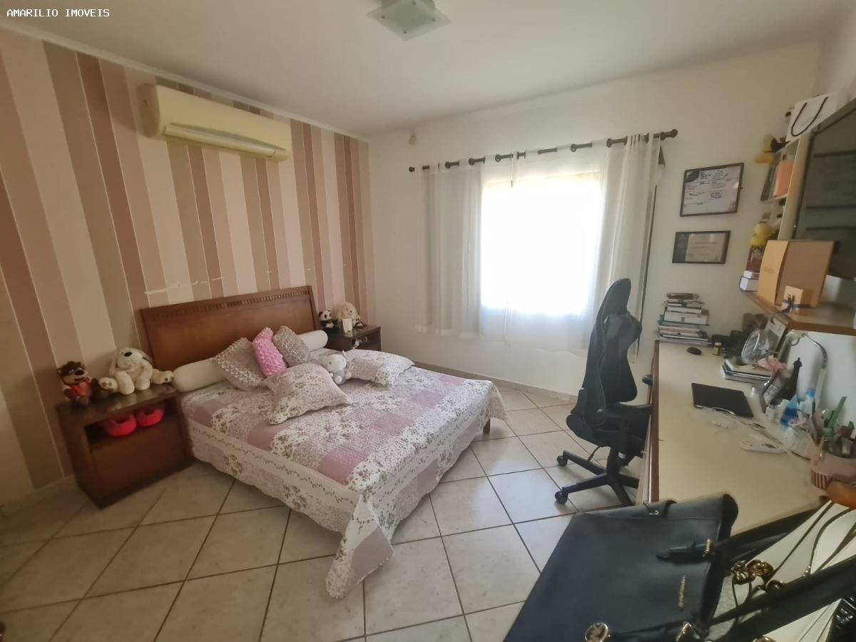 Casa, 3 quartos, 250 m² - Foto 23