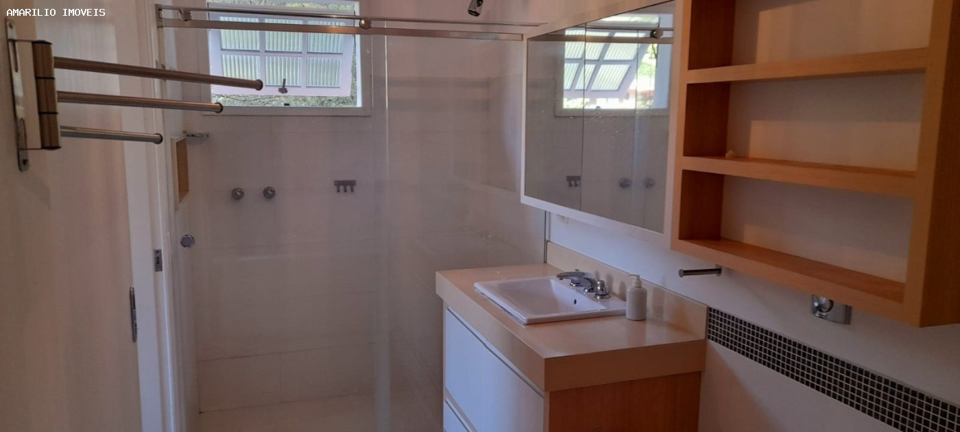 Casa à venda com 3 quartos, 300m² - Foto 26