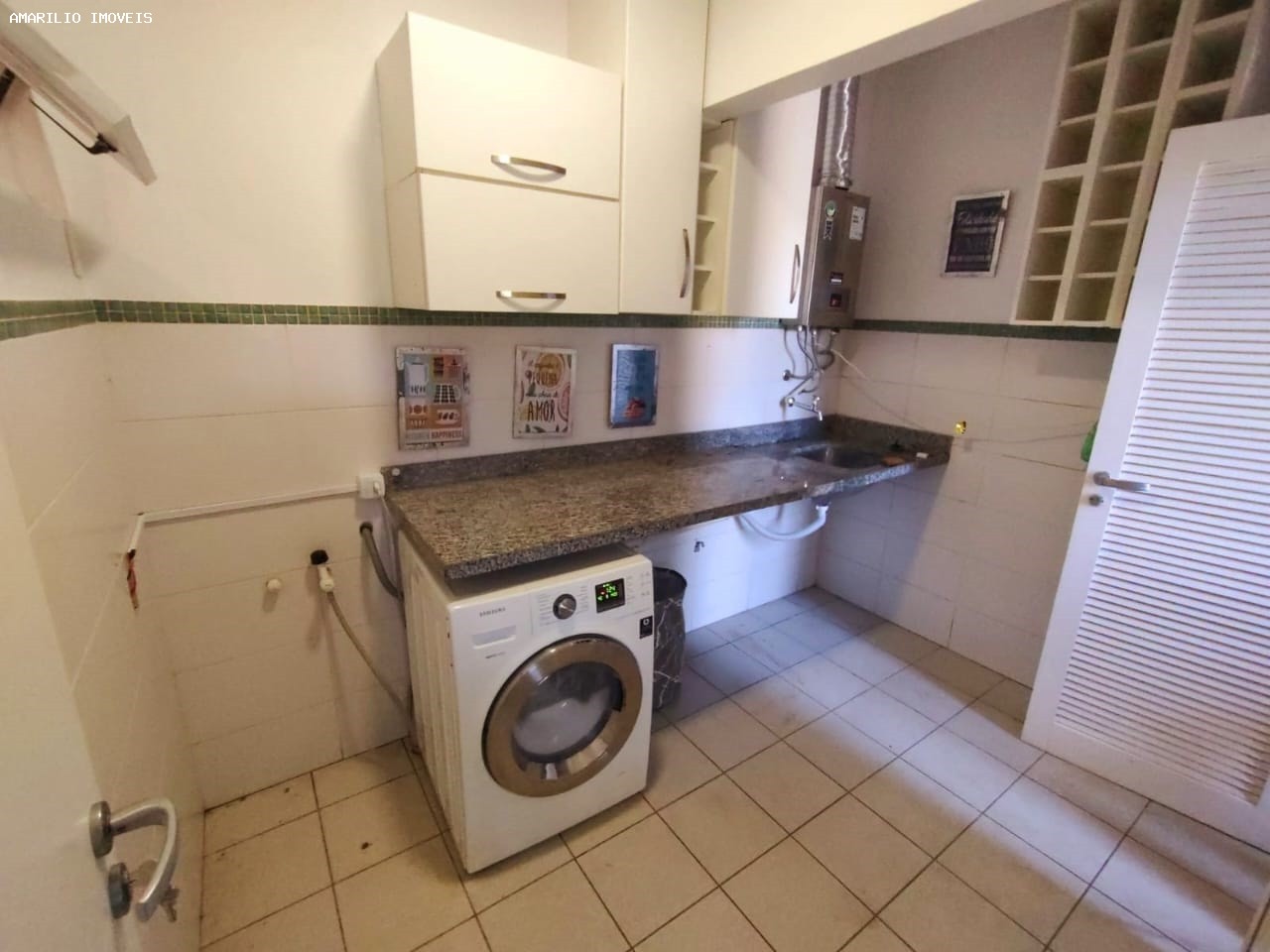 Casa à venda com 3 quartos, 300m² - Foto 32