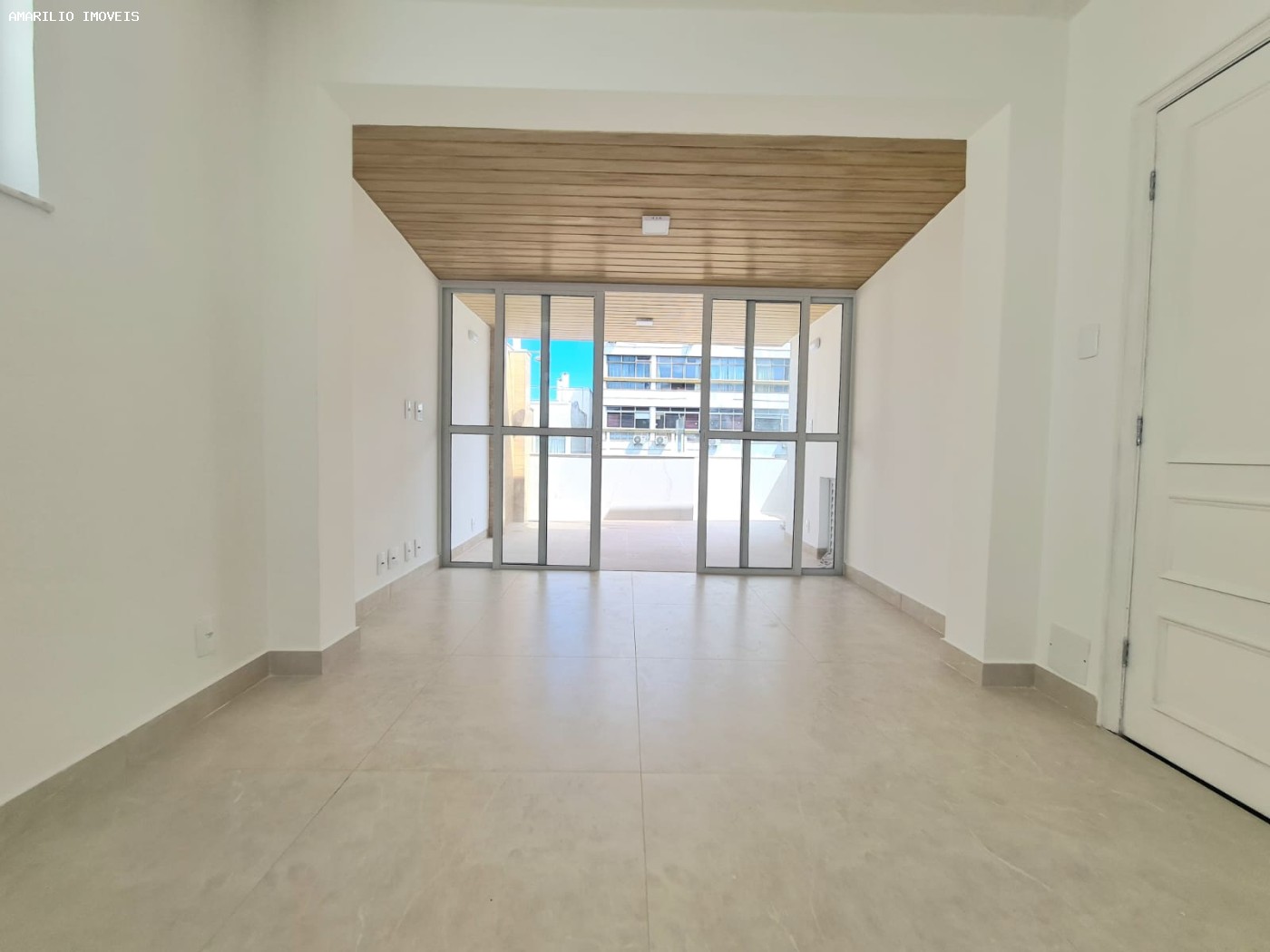 Cobertura à venda com 1 quarto, 78m² - Foto 4