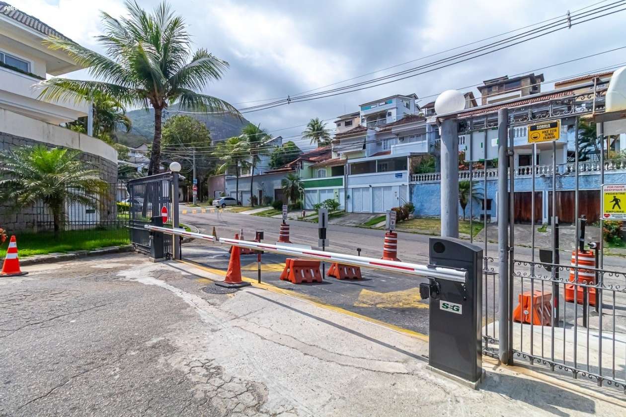 Casa, 3 quartos, 241 m² - Foto 47