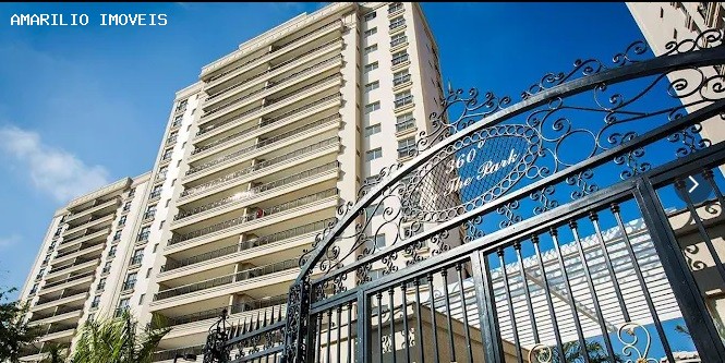 Apartamento, 3 quartos, 192 m² - Foto 1