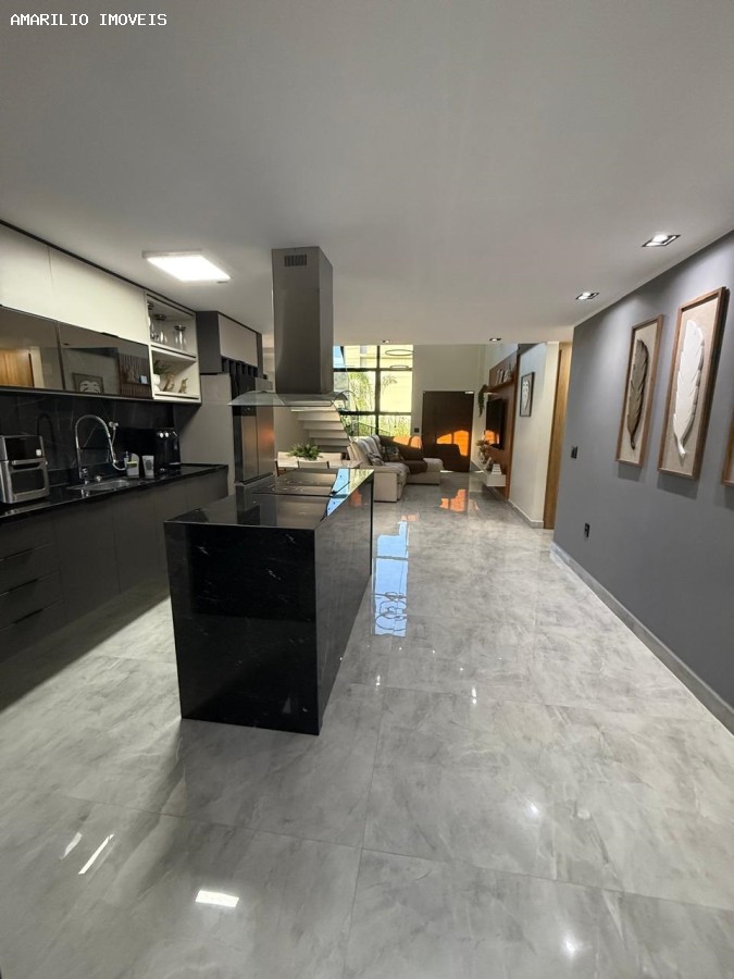 Casa, 4 quartos, 298 m² - Foto 41