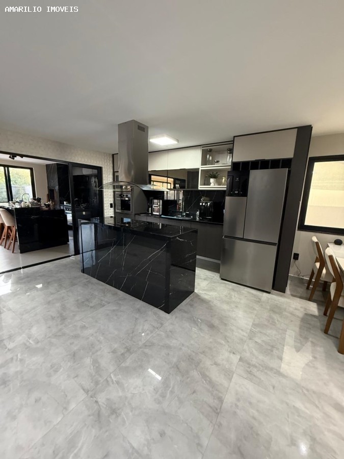 Casa, 4 quartos, 298 m² - Foto 38